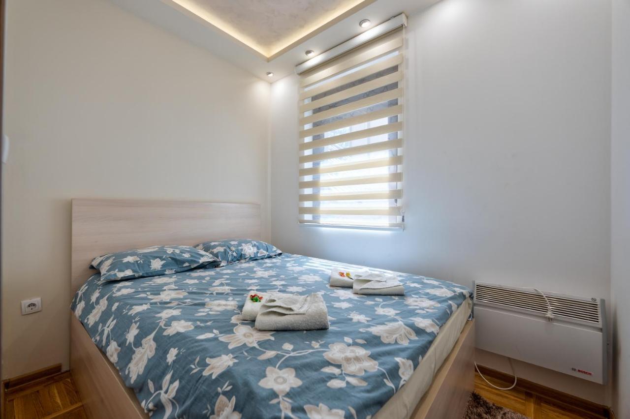 Apartmani Mn ซลาตีบอร์ ภายนอก รูปภาพ