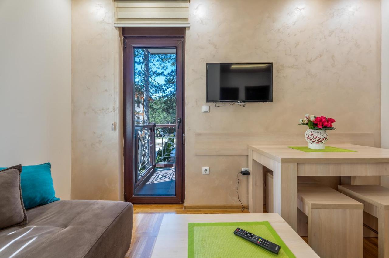 Apartmani Mn ซลาตีบอร์ ภายนอก รูปภาพ